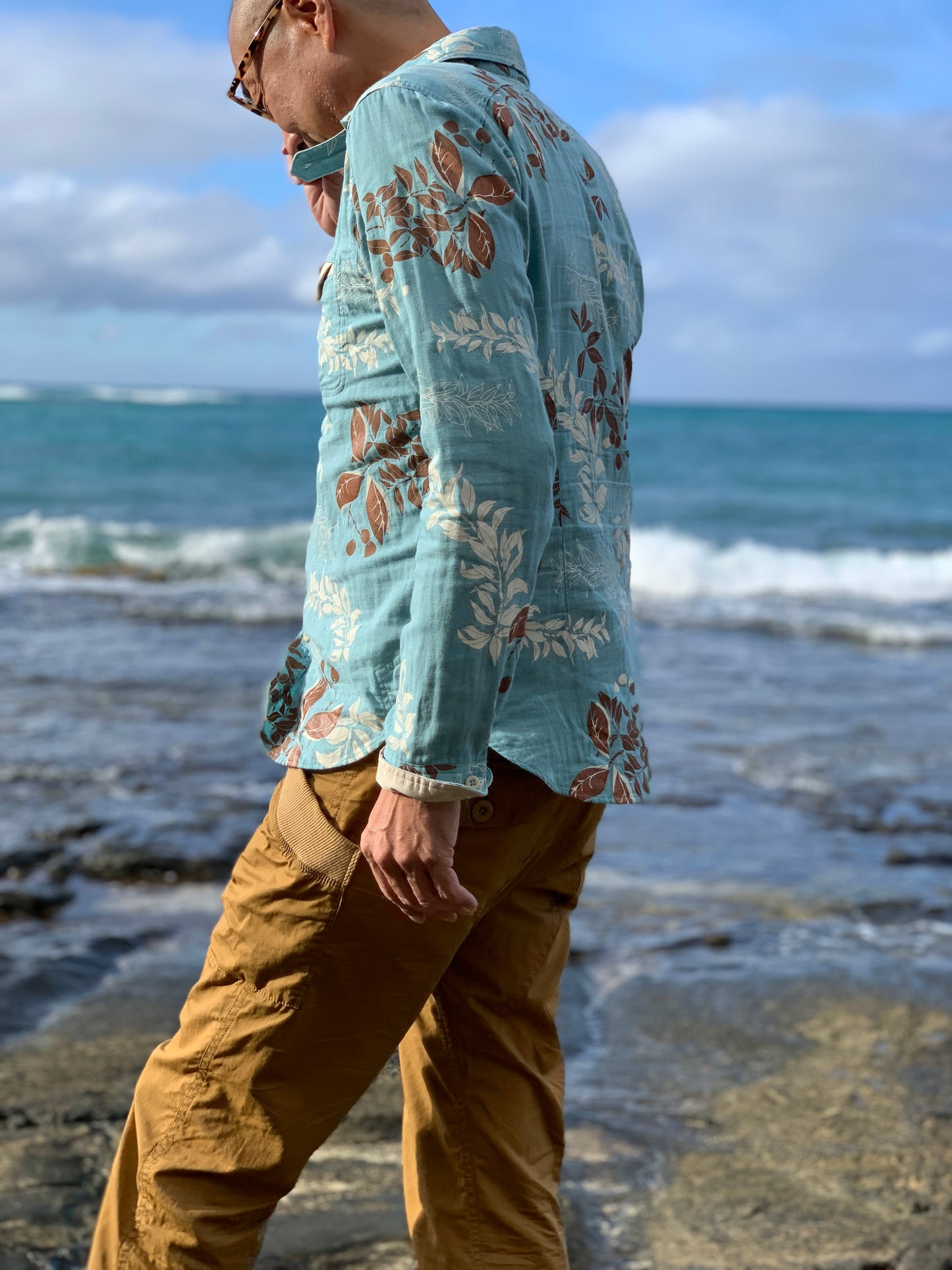 トライアングルフラップシャツ／マイレリーフプリント