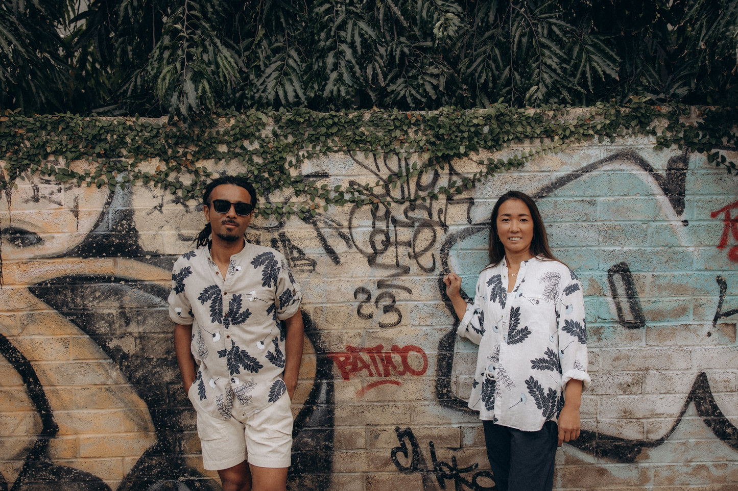 バンドカラーブレスレットスリーブシャツ/モンキーポッドプリントWガーゼ