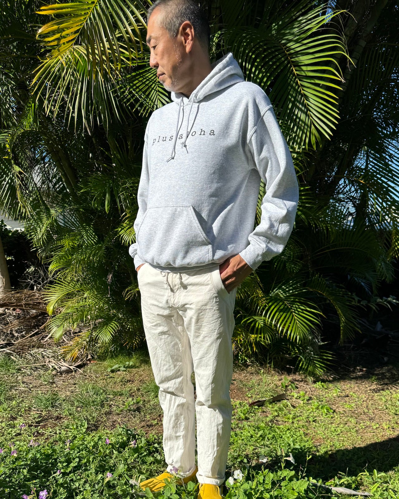 ロゴプリントフーディー