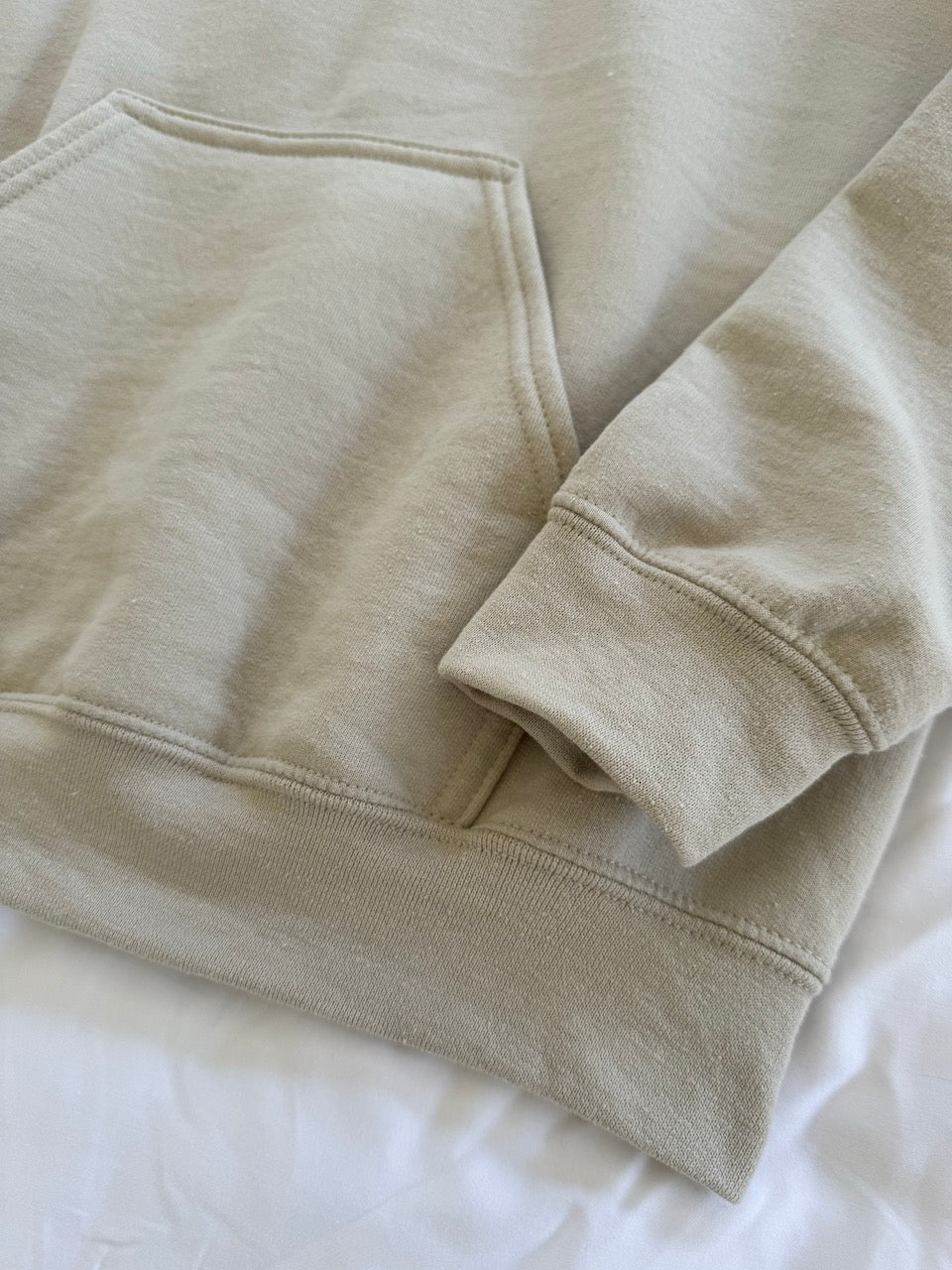 ロゴプリントフーディー