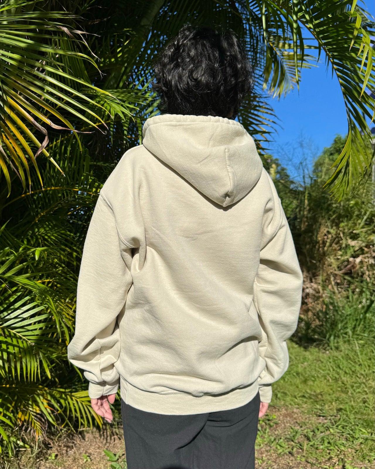 ロゴプリントフーディー