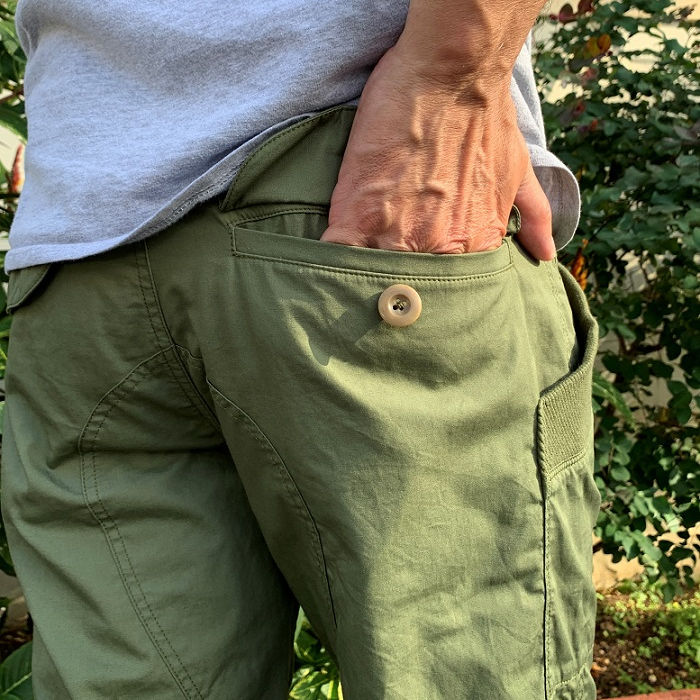 サイドポケット          リブパンツ